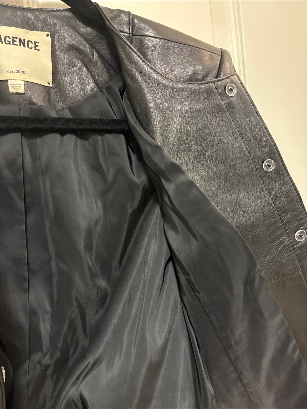 L'AGENCE Black Leather Jacket with Gold Buttons Size 6 - Picture 5 of 7